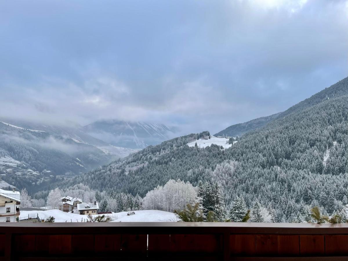 Hotel San Carlo, Tra Bormio E Livigno อิโซแลคเชีย ภายนอก รูปภาพ