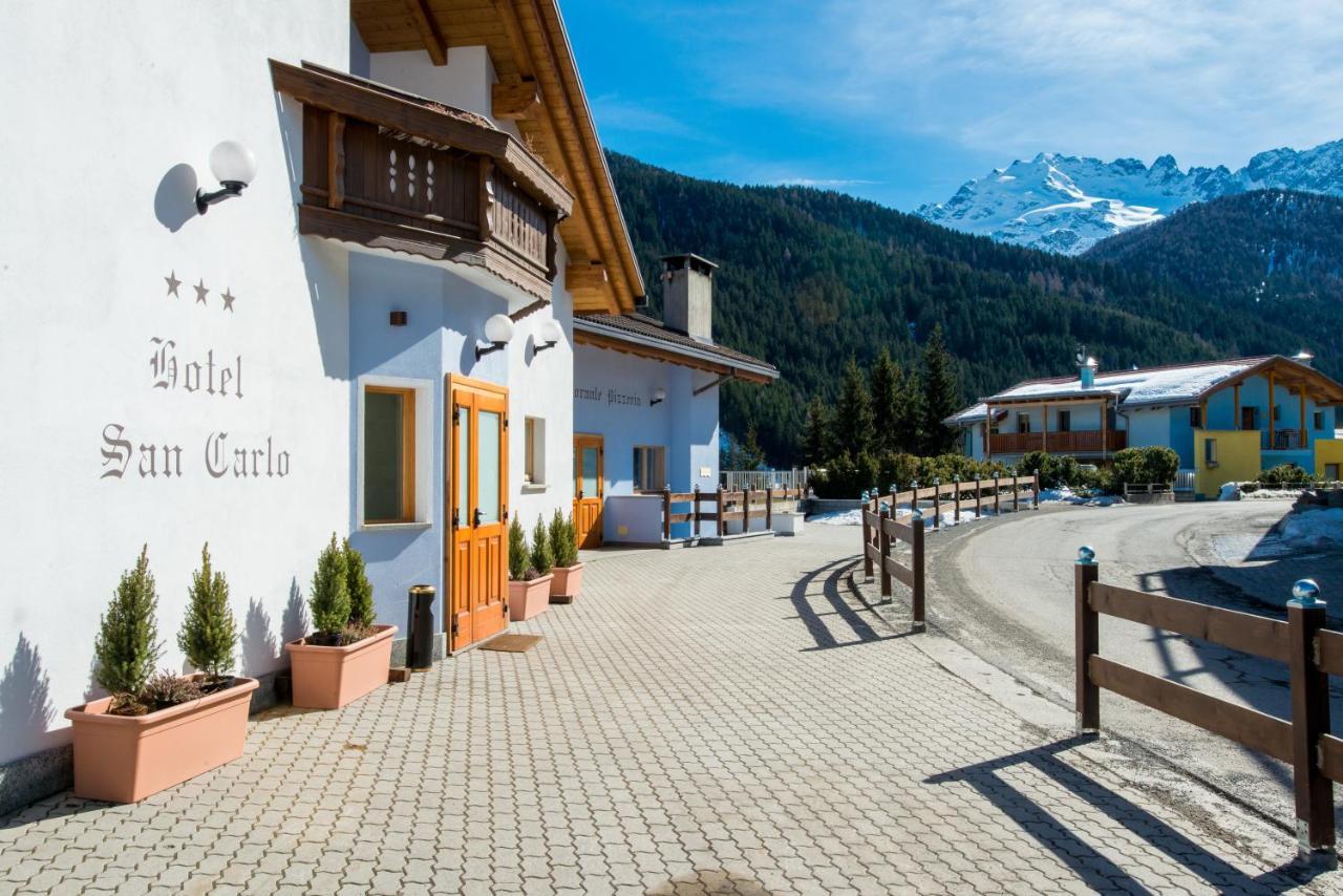 Hotel San Carlo, Tra Bormio E Livigno อิโซแลคเชีย ภายนอก รูปภาพ